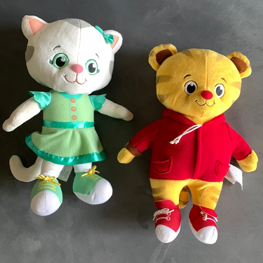 Daniel tiger and Katerina kitty cat talking plush.